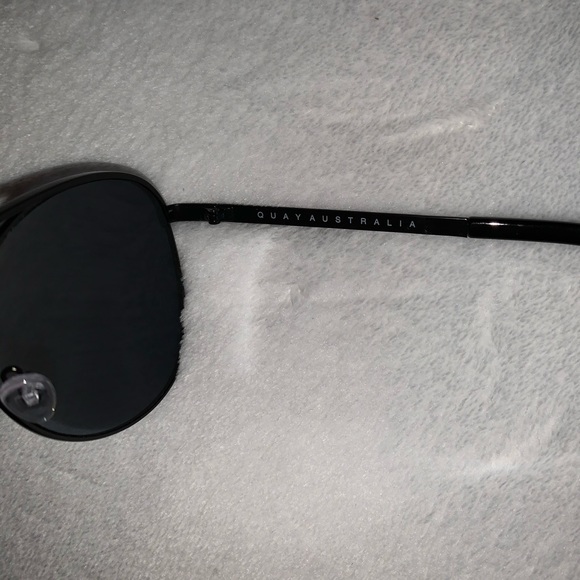 Ouay Australia Sunglasses - Picture 7 of 7